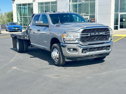 2022 Ram 3500 Chassis Tradesman/SLT/Laramie/Limited Truck Crew Cab