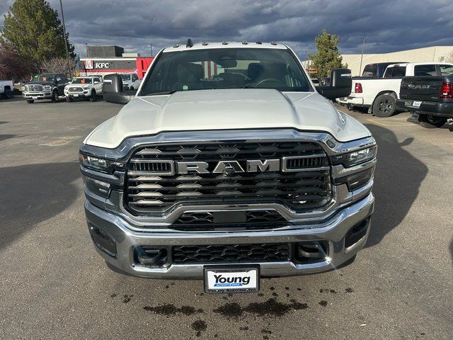 2026 RAM 3500 Chassis Tradesman - Photo 8