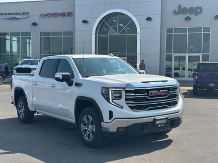 2025 GMC Sierra 1500 SLT Truck Crew Cab