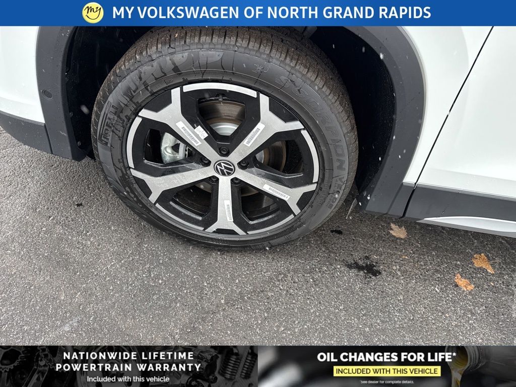 2026 Volkswagen Tiguan SE - Photo 24