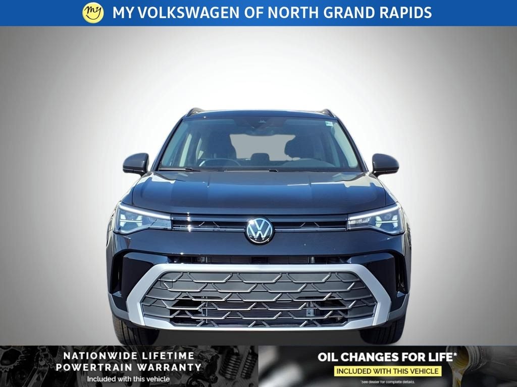 New 2025 Volkswagen Taos 1.5T S SUV