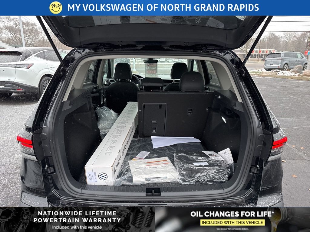 2026 Volkswagen Taos SE Black - Photo 23