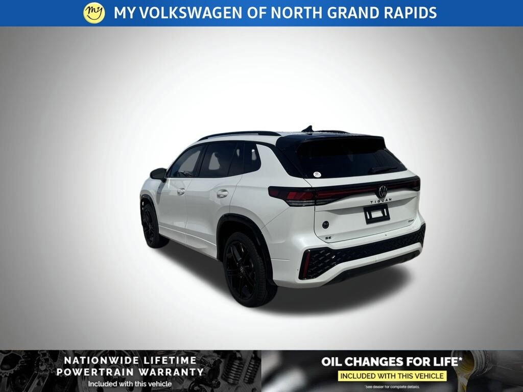New 2026 Volkswagen Tiguan SE R-Line Black SUV