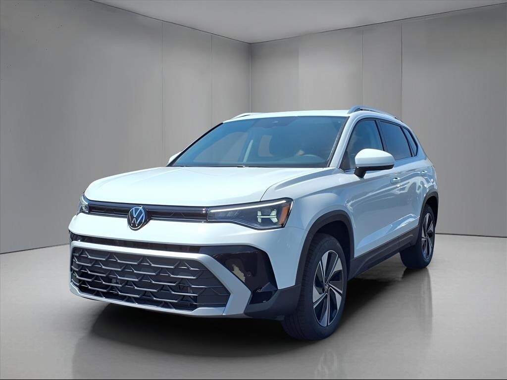 2025 Volkswagen Taos SE photo 4