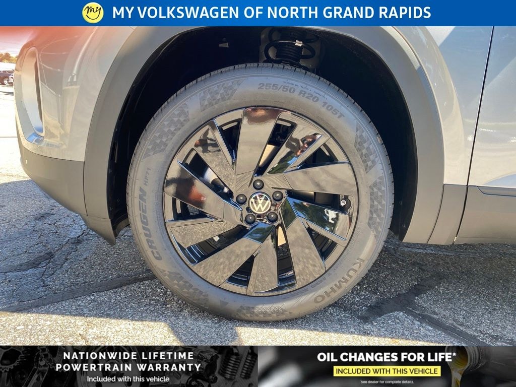 New 2026 Volkswagen Atlas SE w/Technology SUV