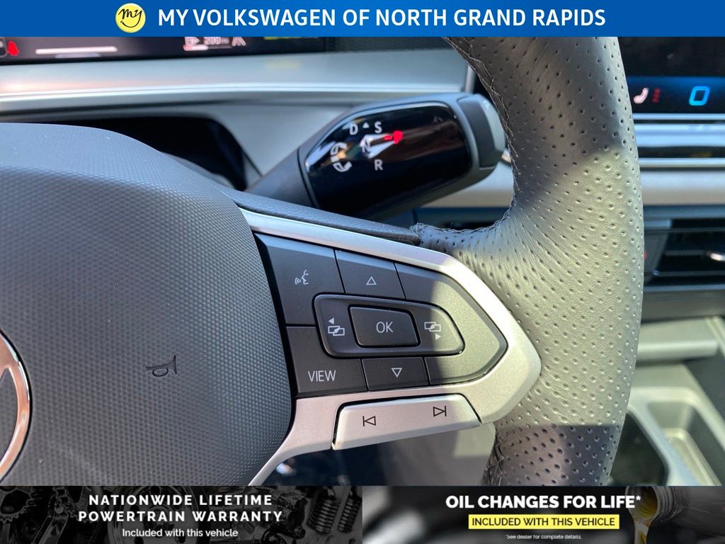 2026 Volkswagen Tiguan SE R-LINE BLACK - Photo 11