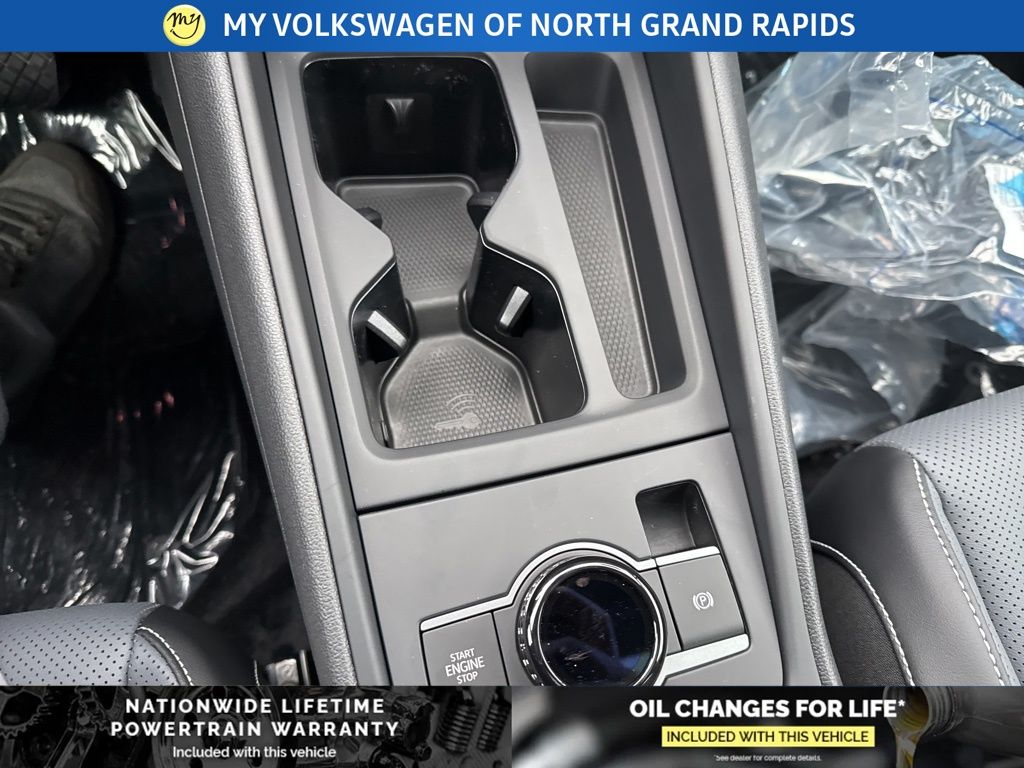 2026 Volkswagen Tiguan SE - Photo 14
