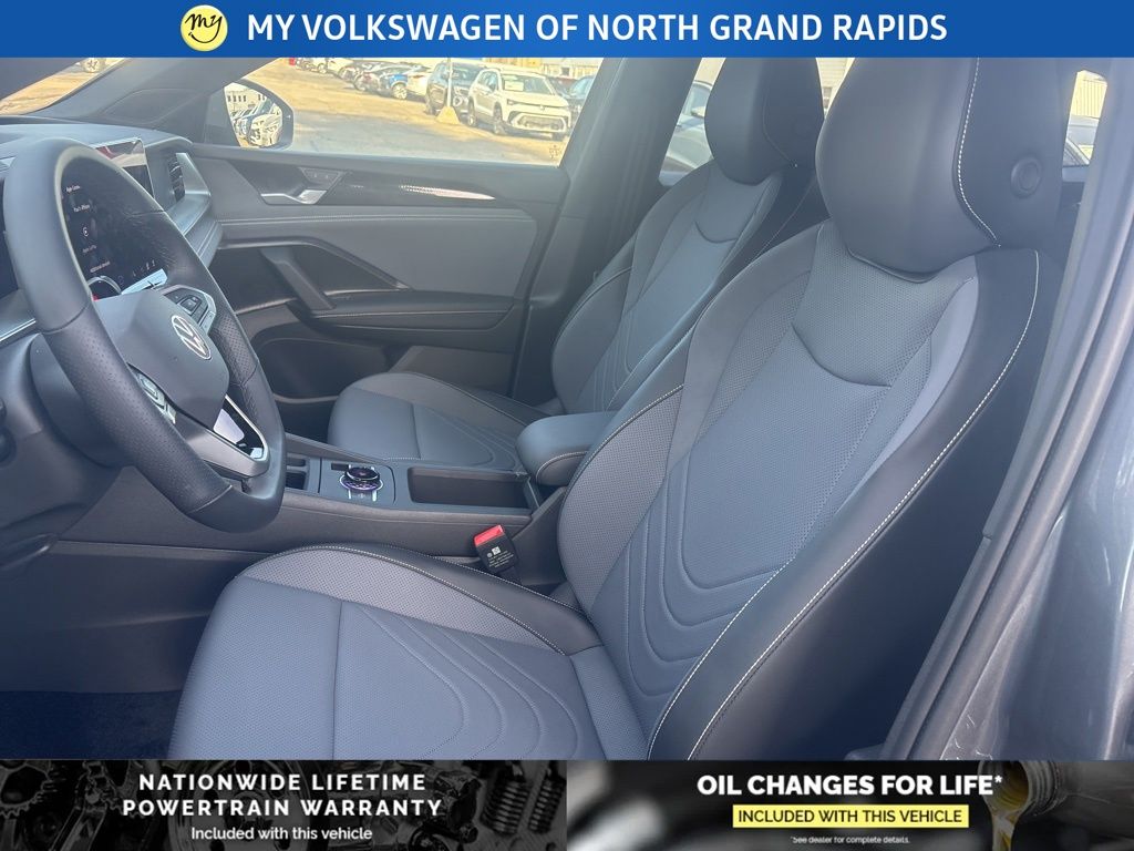 2026 Volkswagen Tiguan SE R-LINE BLACK - Photo 14