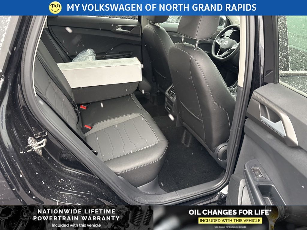2026 Volkswagen Taos SE Black - Photo 25