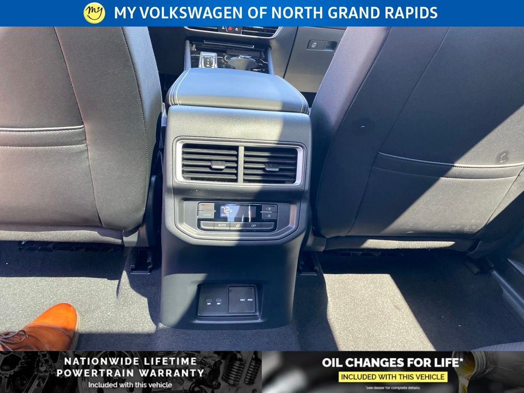 2026 Volkswagen Atlas SE w/Tech - Photo 17