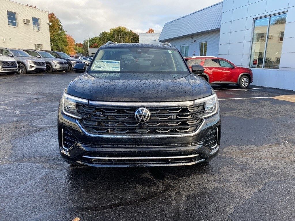 New 2026 Volkswagen Atlas 2.0T SEL Premium R-Line SUV