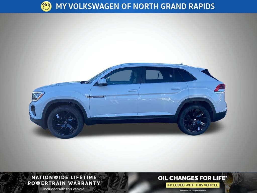 New 2026 Volkswagen Atlas Cross Sport 2.0T SE w/Technology SUV