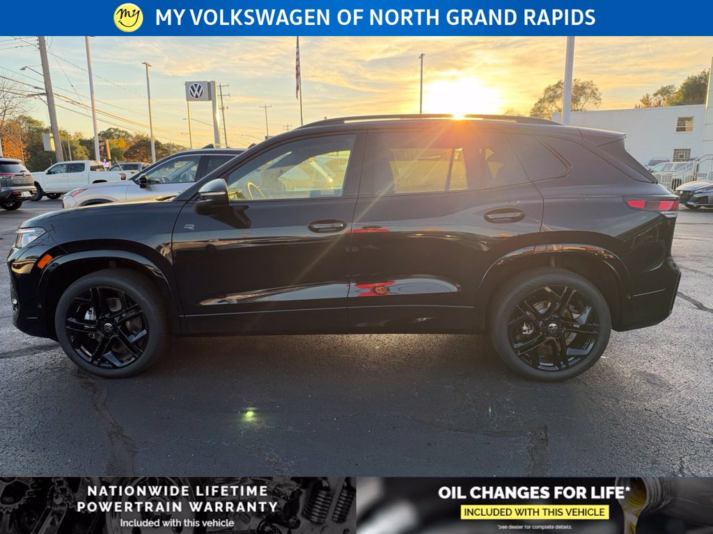 New 2027 Volkswagen Tiguan SE R-Line Black SUV