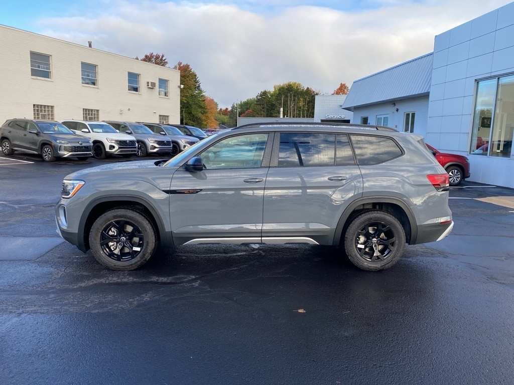 New 2026 Volkswagen Atlas 2.0T Peak Edition SUV