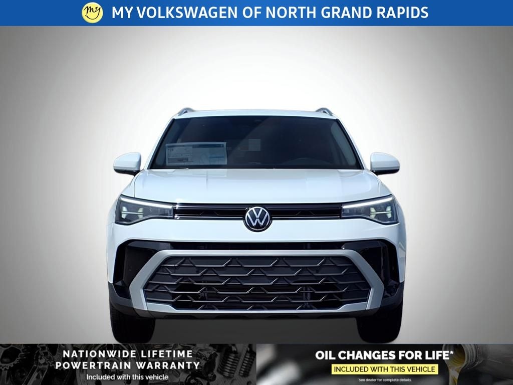 New 2025 Volkswagen Taos 1.5T SE SUV