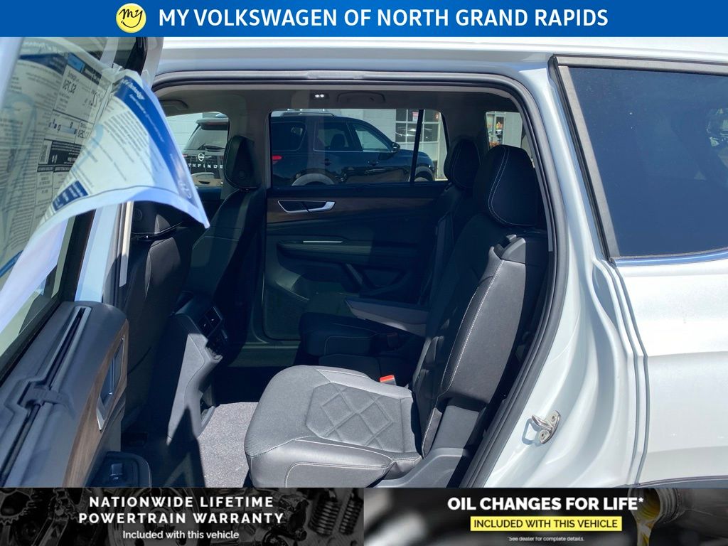 2026 Volkswagen Atlas SE w/Tech - Photo 15