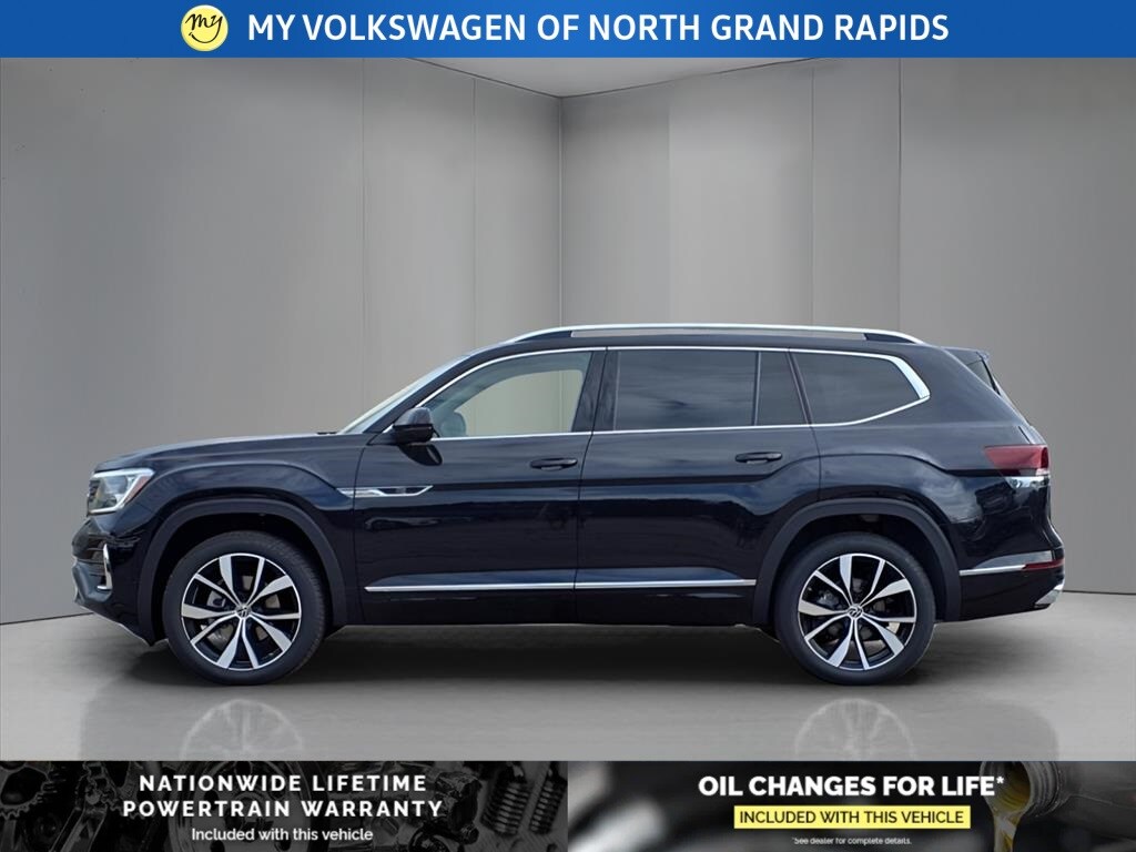 2025 Volkswagen Atlas SEL Premium R-Line photo 3