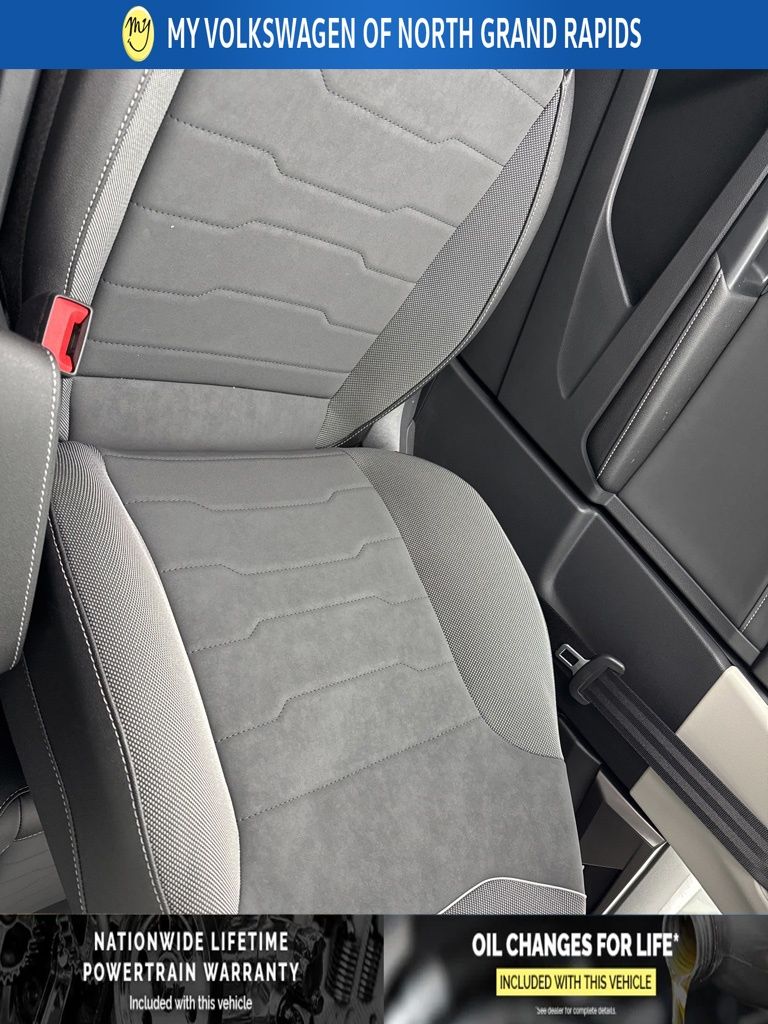 2026 Volkswagen Taos SE Black - Photo 18