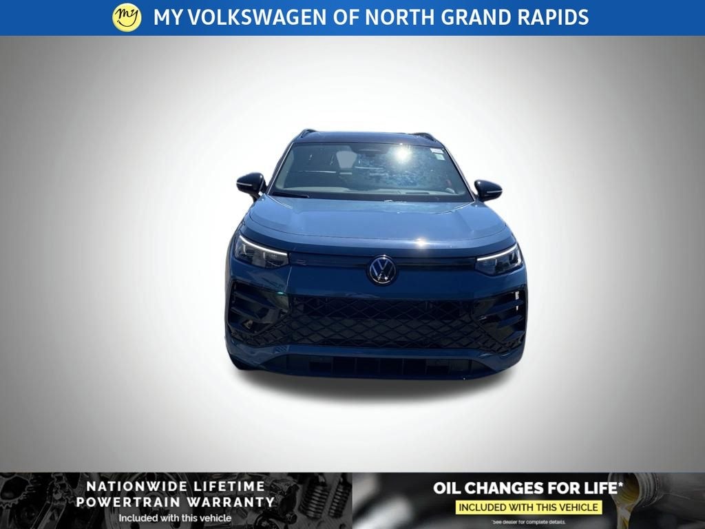 New 2026 Volkswagen Tiguan SE R-Line Black SUV