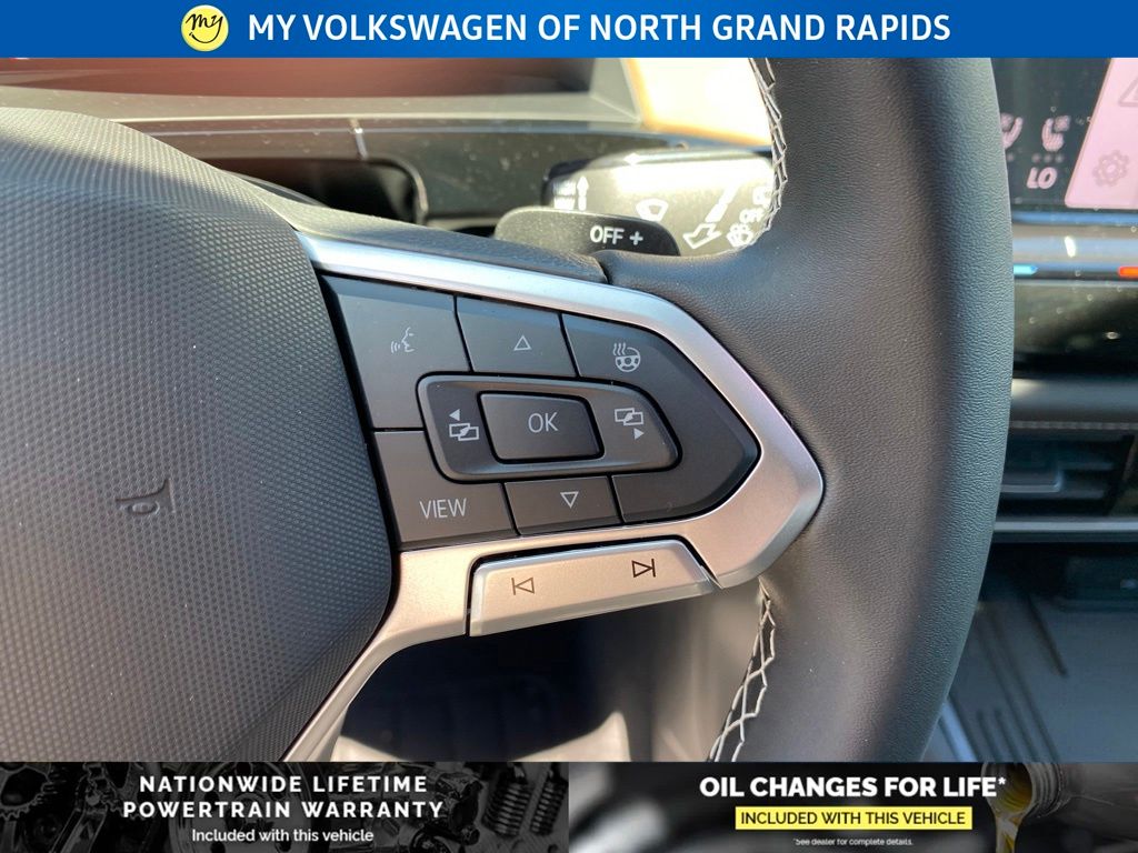 2026 Volkswagen Atlas SE w/Tech - Photo 10