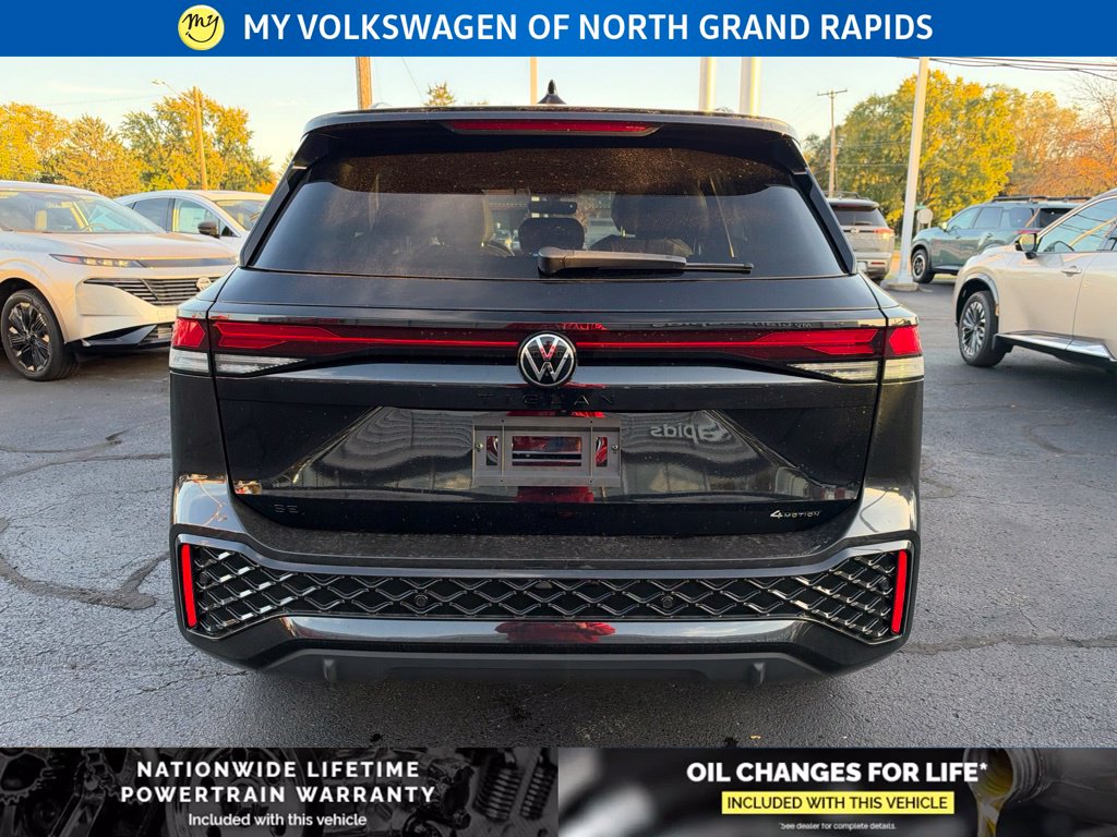 New 2027 Volkswagen Tiguan SE R-Line Black SUV