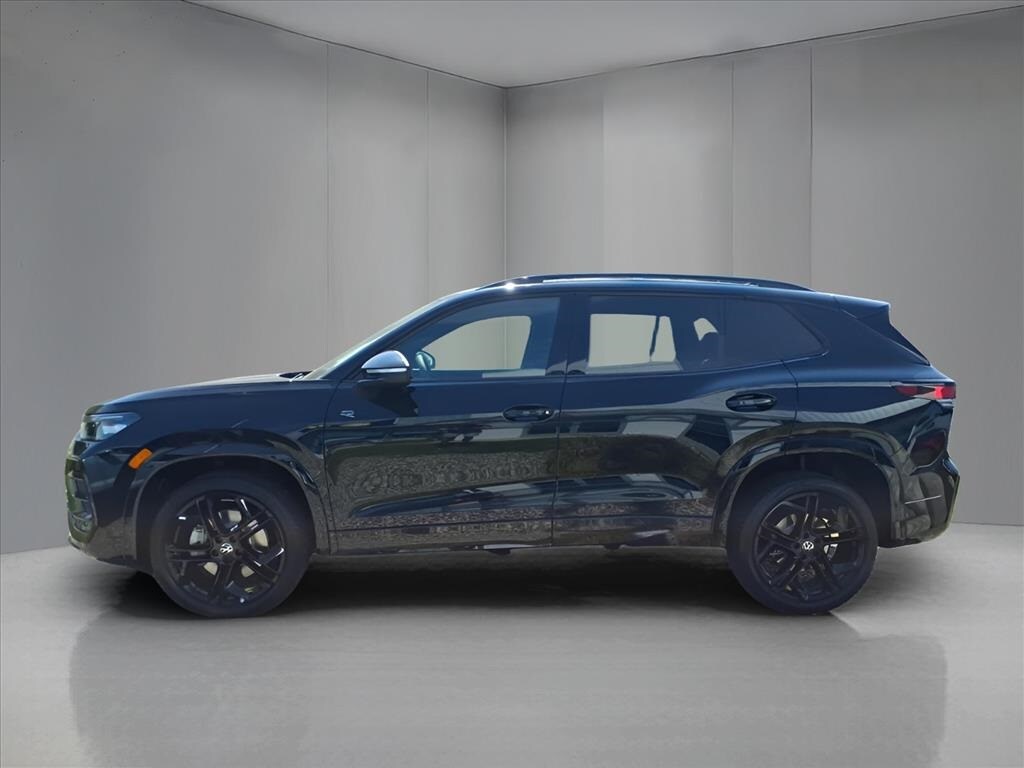 2025 Volkswagen Tiguan SE R-Line Black photo 3