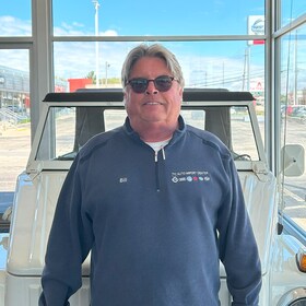 Staff member Bill Ferry from ID_4aa700