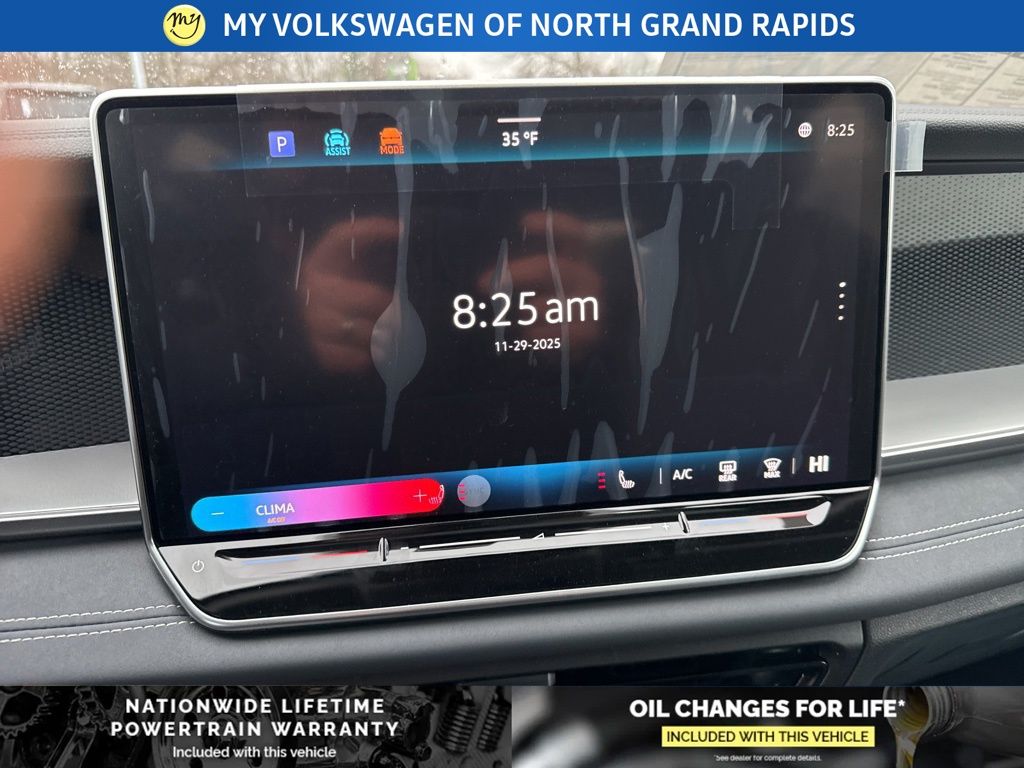 2026 Volkswagen Tiguan SE - Photo 13