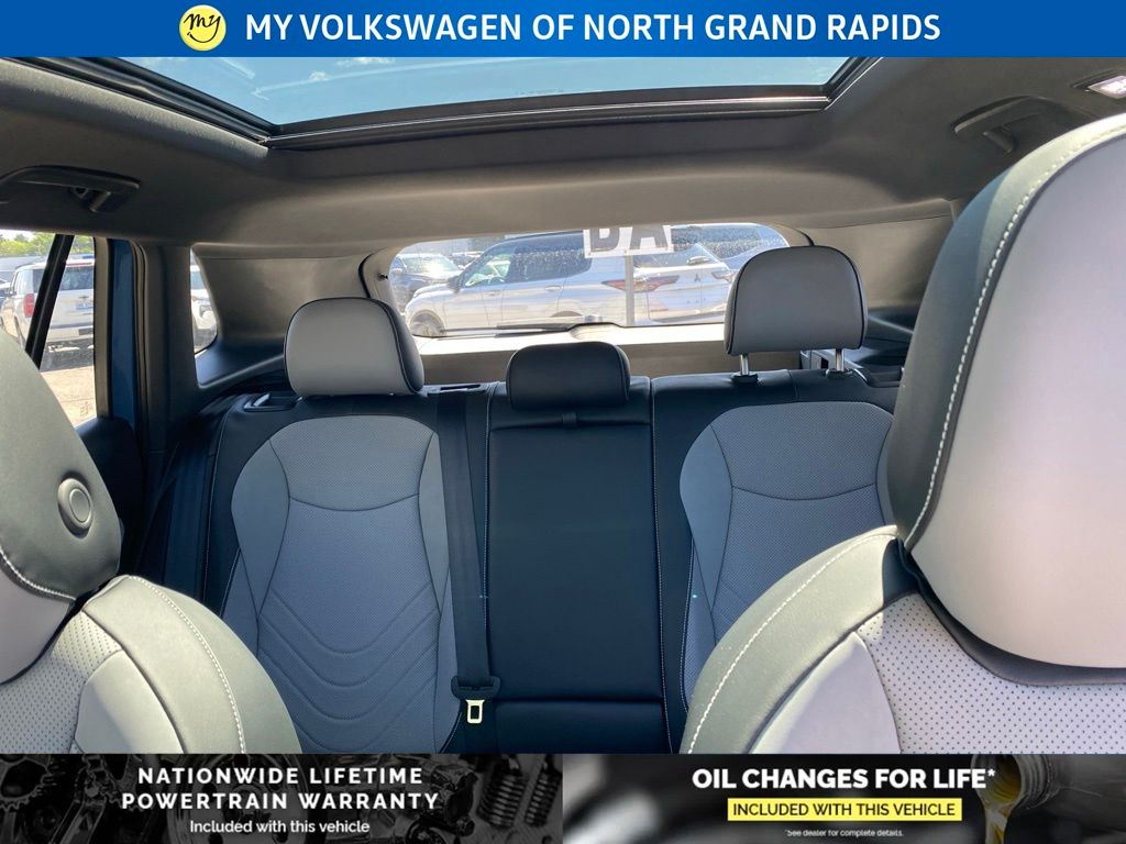 2026 Volkswagen Tiguan SE R-LINE BLACK - Photo 14