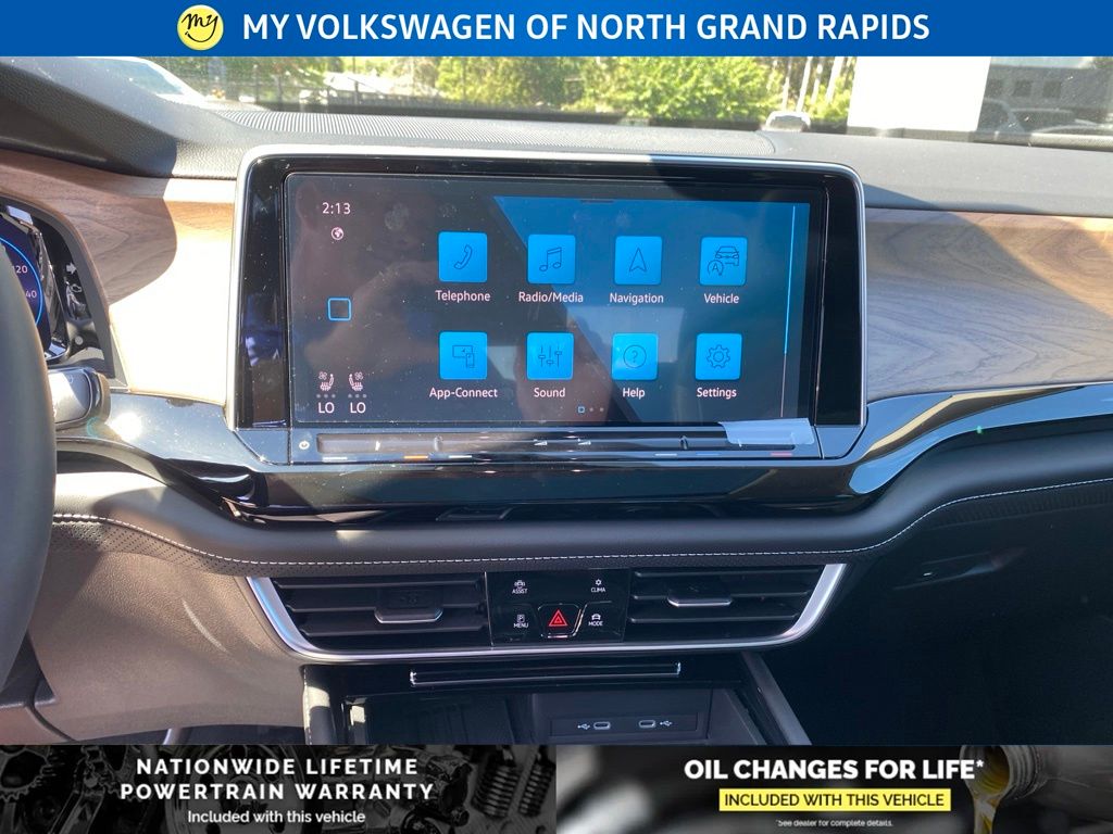 2026 Volkswagen Atlas SE w/Tech - Photo 11