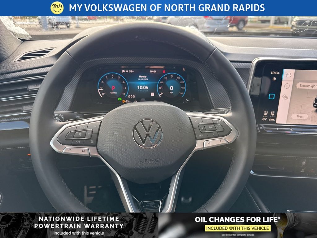 2026 Volkswagen Atlas Cross Sport SEL Premium R-LINE - Photo 13