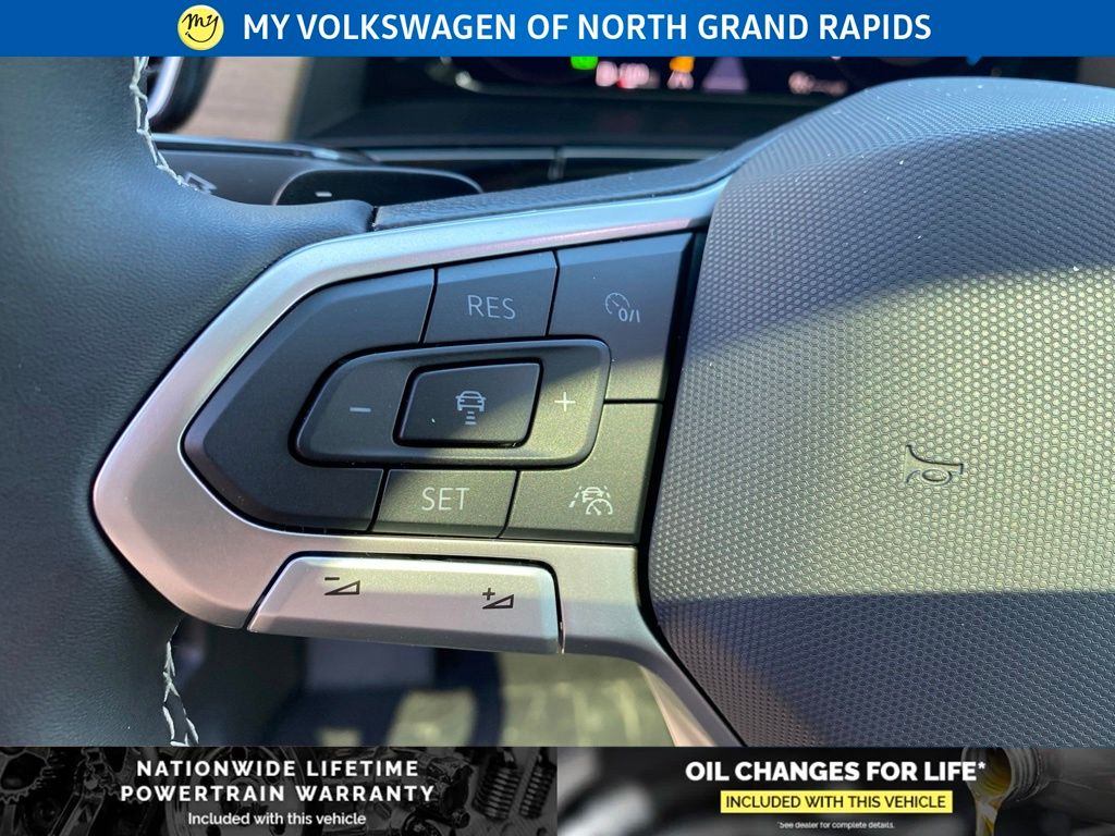 2026 Volkswagen Atlas SE w/Tech - Photo 10