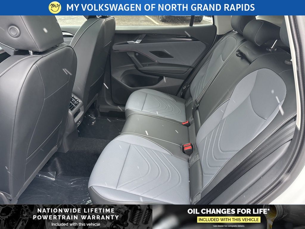 2026 Volkswagen Tiguan SE - Photo 17