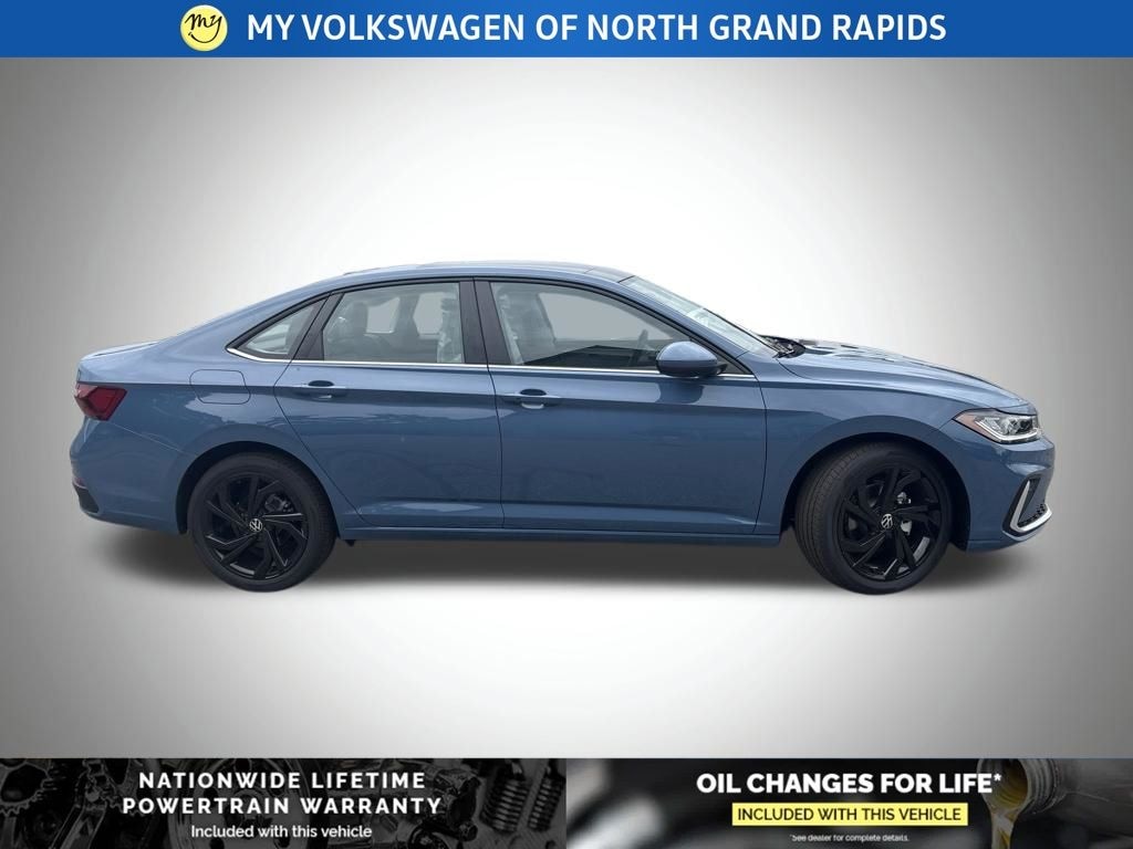 New 2026 Volkswagen Jetta 1.5T SE Sedan