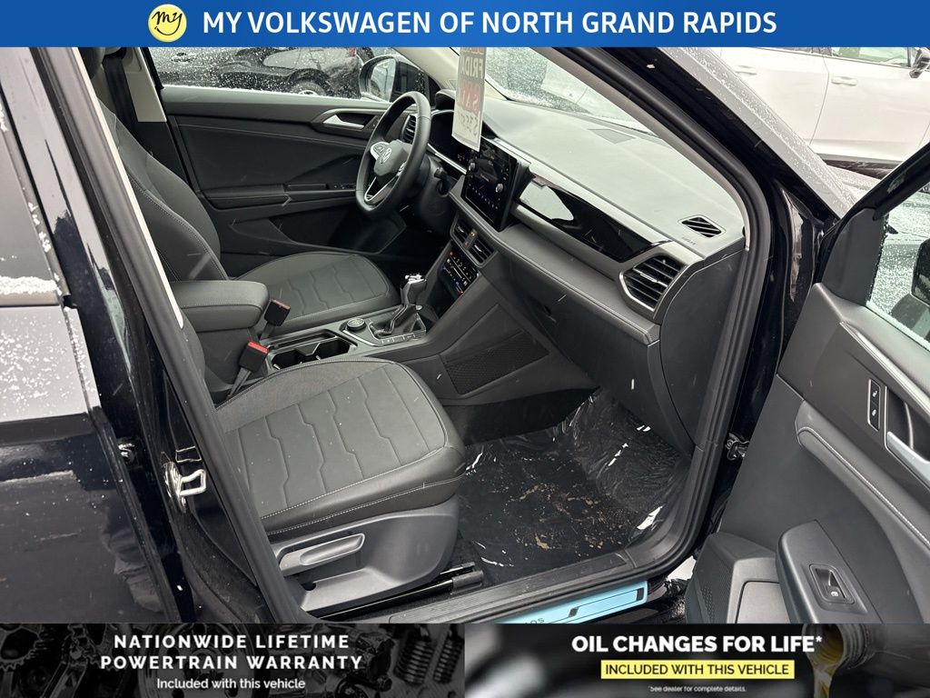 2026 Volkswagen Taos SE Black - Photo 26