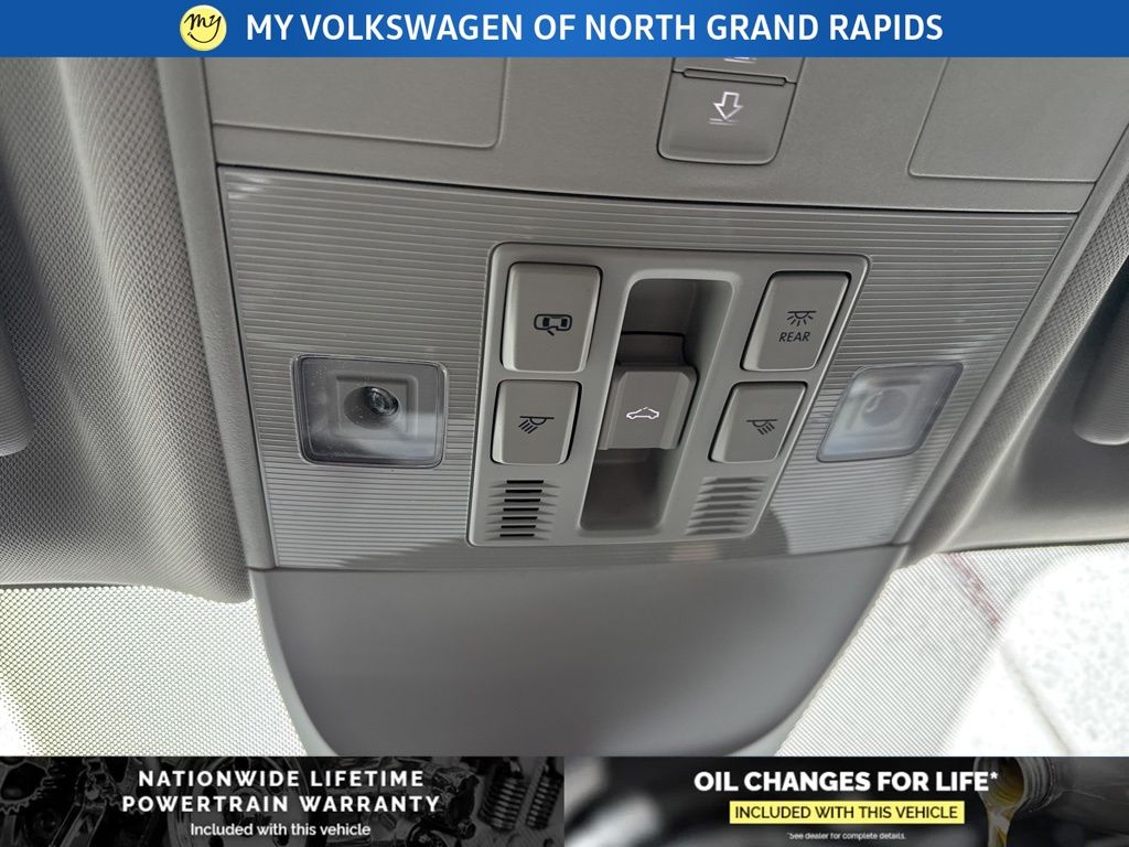 2026 Volkswagen Taos SE Black - Photo 14