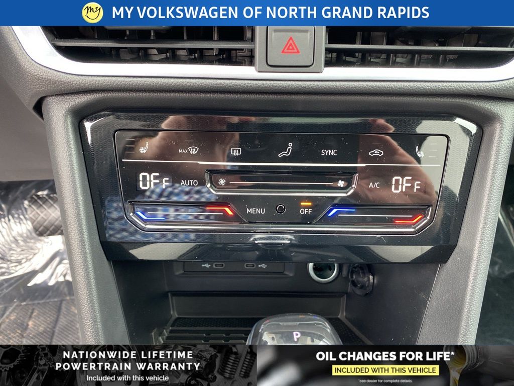 2026 Volkswagen Taos SE - Photo 14