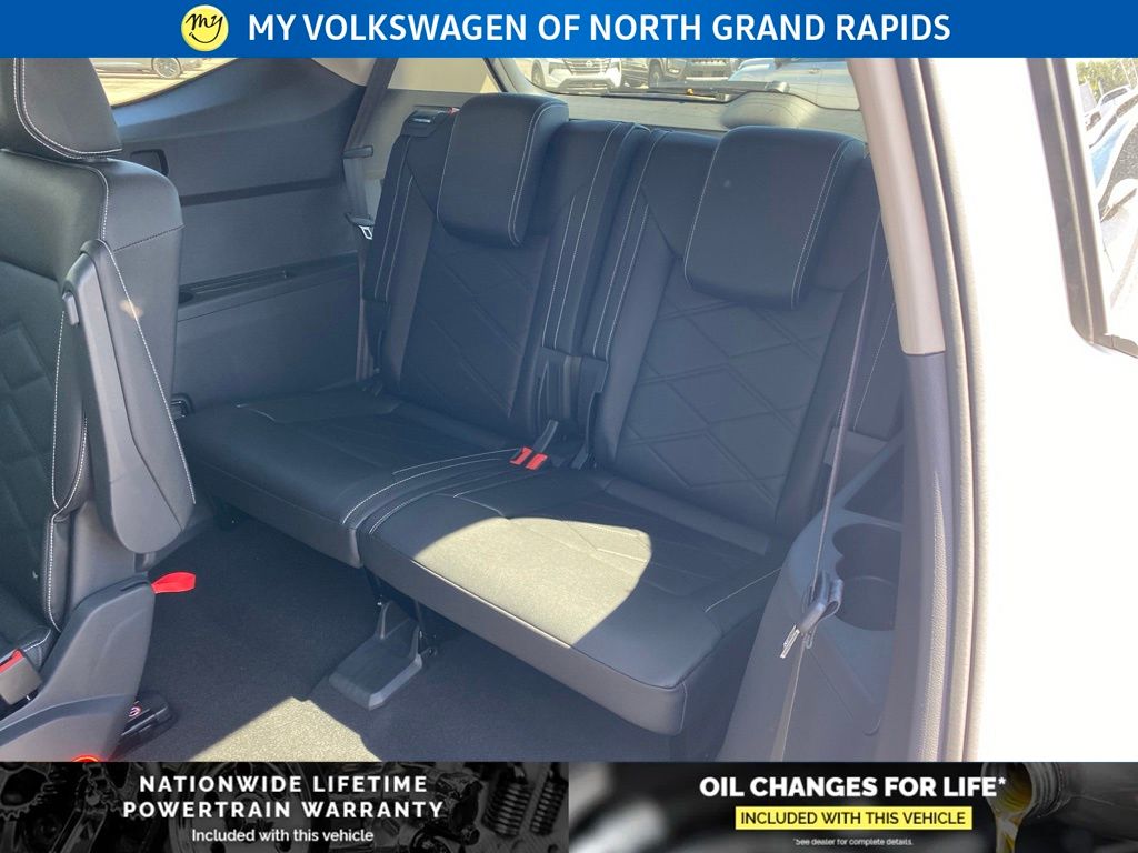 2026 Volkswagen Atlas SE w/Tech - Photo 18