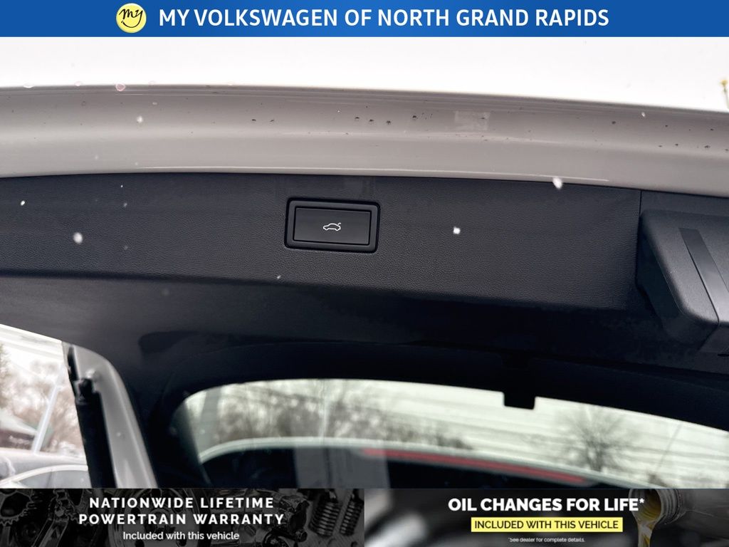 2026 Volkswagen Tiguan SE - Photo 19