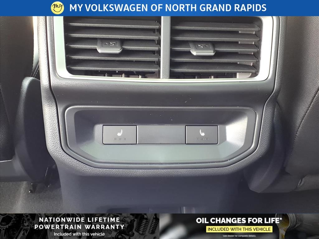 2026 Volkswagen Atlas Cross Sport SEL R-LINE - Photo 13