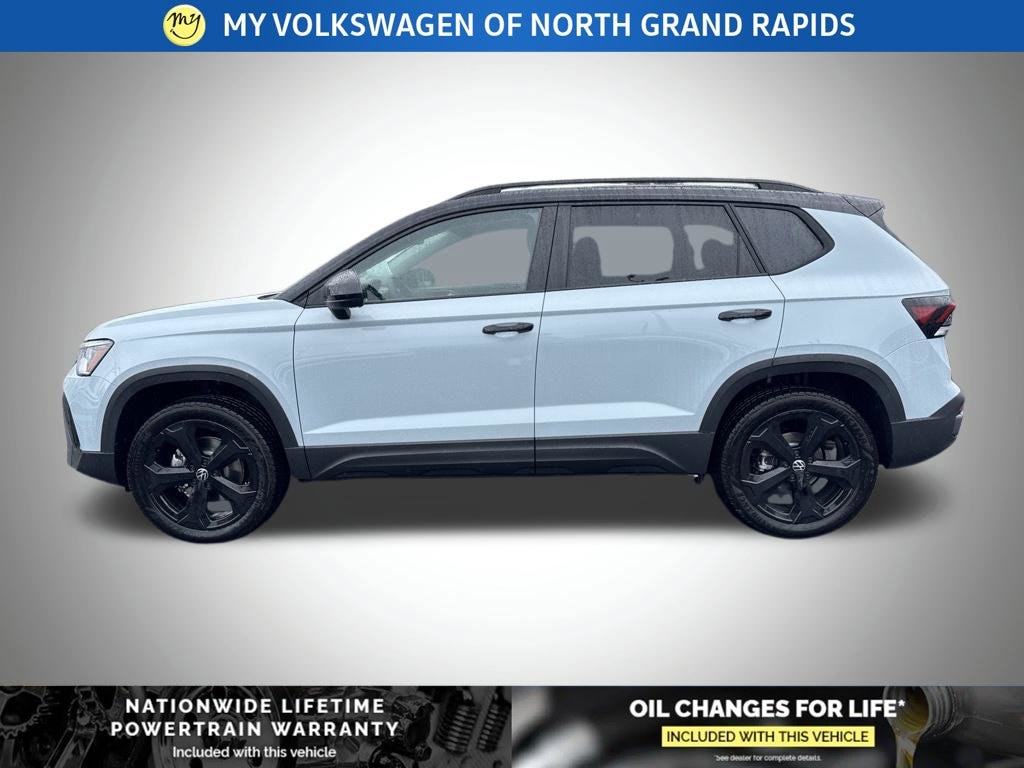 New 2027 Volkswagen Taos 1.5T SE Black SUV
