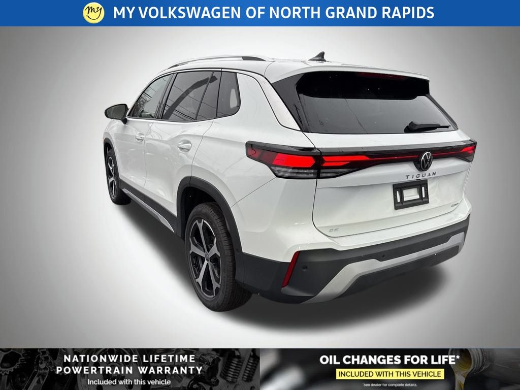 2026 Volkswagen Tiguan SE photo 2