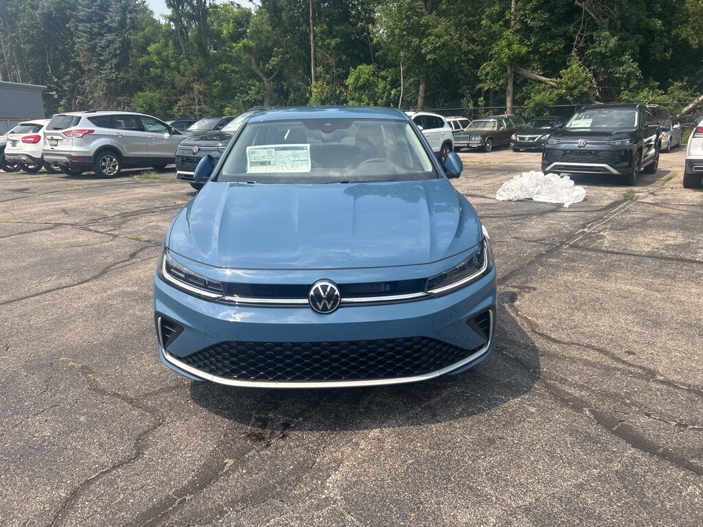2025 Volkswagen Jetta 1.5T S photo 3