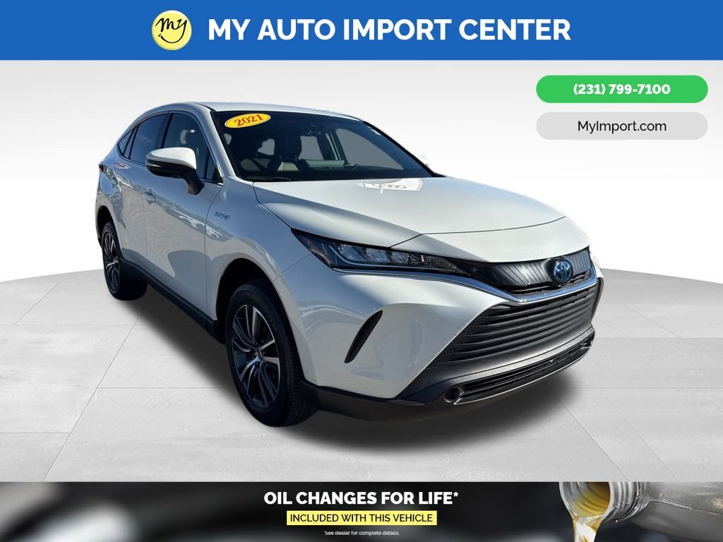 2021 Toyota Venza LE's photo