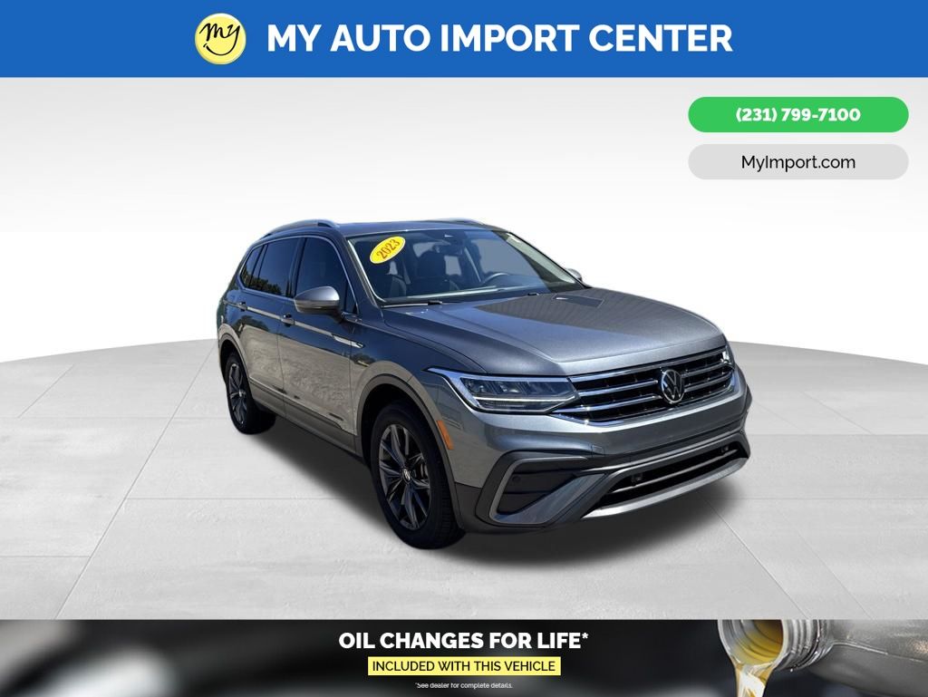 2023 Volkswagen Tiguan 2.0T SE 4Motion's photo