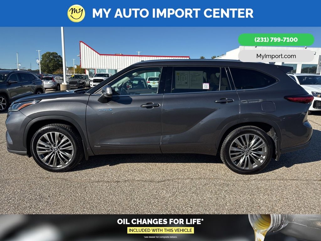2021 Toyota Highlander Hybrid Platinum photo 4