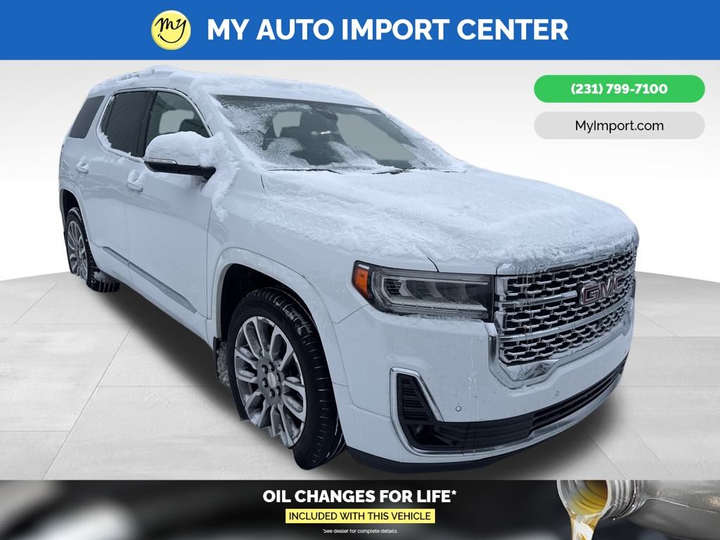 2023 GMC Acadia Denali's photo