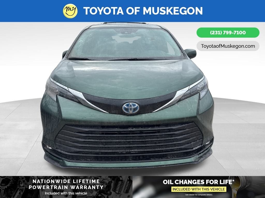 New 2025 Toyota Sienna XLE 7 Passenger Van Passenger Van