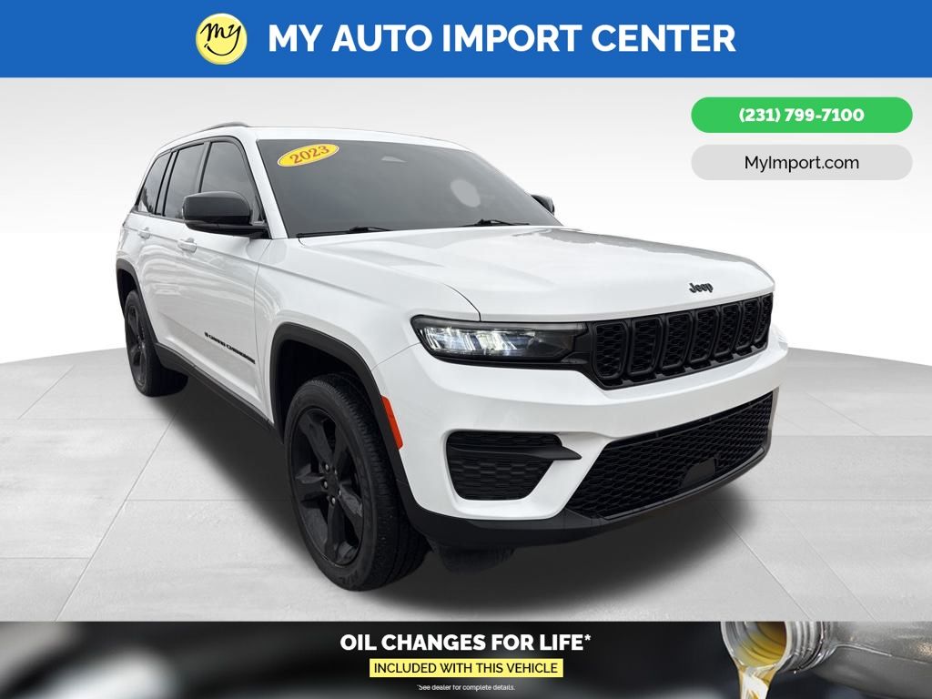 2023 Jeep Grand Cherokee Altitude's photo