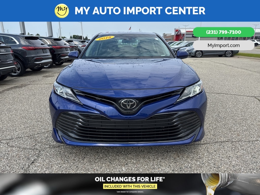 Used 2018 Toyota Camry LE with VIN 4T1B11HK8JU502116 for sale in Muskegon, MI